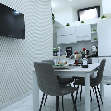 Santi House Apartment Катания Екстериор снимка